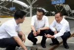 李克强：高铁走出国门扬志气