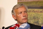 马航称MH17坠毁致298人全部遇难 包括3名婴儿