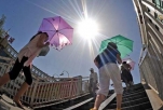湖北发布今年首个高温预警 今明最高气温突破37℃